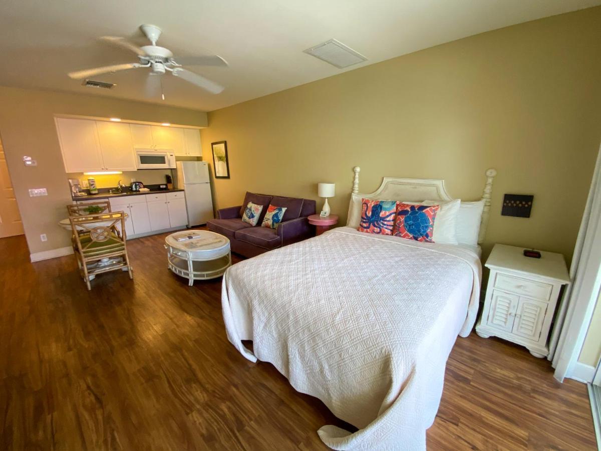 Harbour House At The Inn Fort Myers Beach Exterior photo